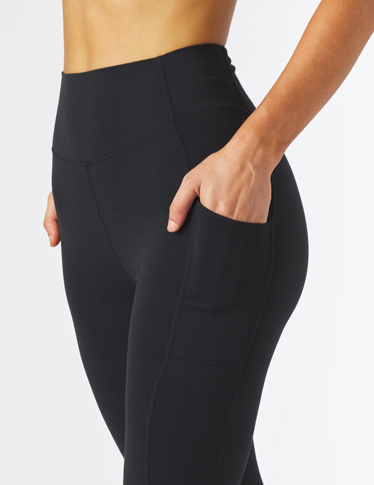 Taper Legging: Black